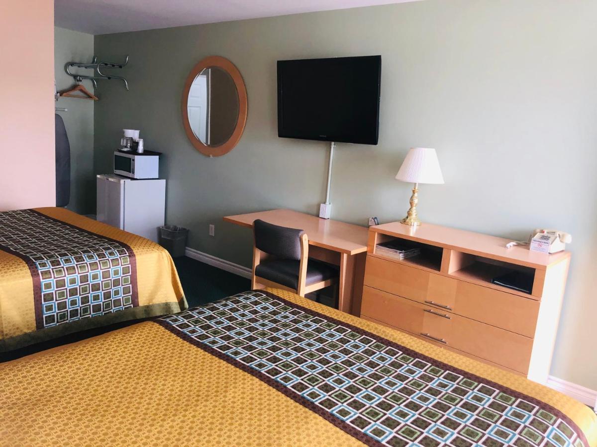 Perth Plaza Inn & Suites Ngoại thất bức ảnh