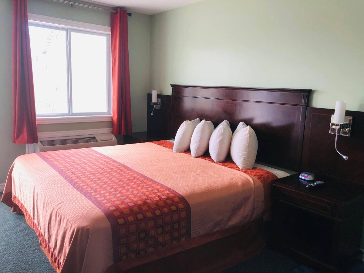 Perth Plaza Inn & Suites Ngoại thất bức ảnh